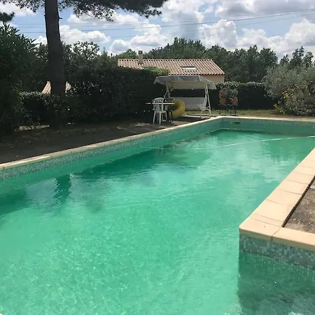 Holiday home Avec Piscine Au Coeur De La Vallee De La Ceze Saint-Laurent-de-Carnols