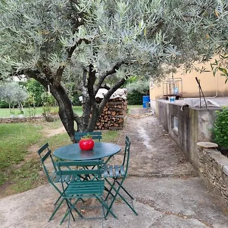 Holiday home Avec Piscine Au Coeur De La Vallee De La Ceze Saint-Laurent-de-Carnols